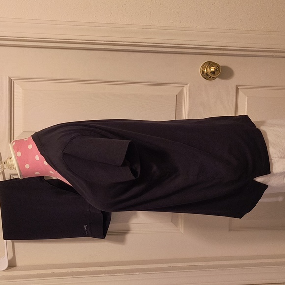 Victoria's Secret V-neck Tee M Black - Picture 2 of 11